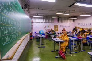 Projeto ALFA-EJA Brasil leva oportunidades inovadoras de alfabetização e educação para jovens, adultos e idosos em oito estados do Norte e Nordeste Projeto ALFA-EJA Brasil leva oportunidades inovadoras de alfabetização e educação para jovens, adultos e idosos em oito estados do Norte e Nordeste