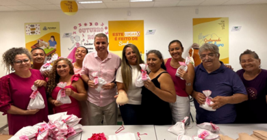 No Mês da Mulher, Prefeitura de Fortaleza entrega próteses mamárias externas a mulheres mastectomizadas