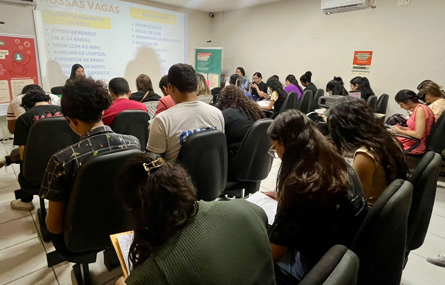 Sine Fortaleza reúne 2,4 mil vagas e amplia seleções na semana que antecede o Dia do Trabalhador