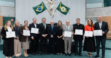 Visite Ceará é homenageado pela Alece por três décadas de atuação na promoção do turismo de negócios e eventos