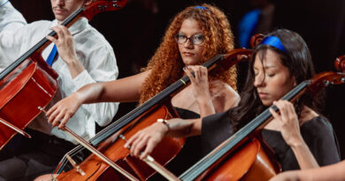 Jovens violoncelistas do Ceará buscam apoio para participar de festival internacional na França