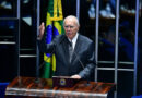 Tributo a José Sarney e seu Legado Democrático