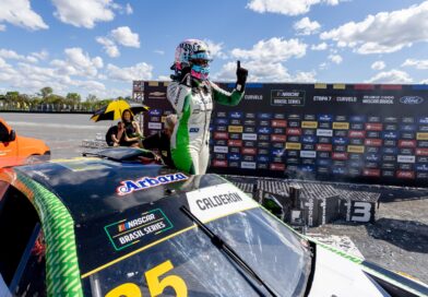 NASCAR Brasil: Tatiana Calderón vence no oval de Curvelo e entra para a história