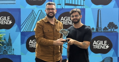 Poliedro é premiado por projeto de IA que potencializa a produção de conteúdo editorial com foco na autoria humana