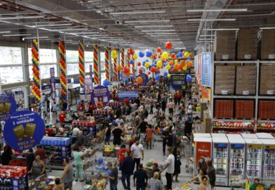 Ofertas de Aniversário de 52 Anos do Assaí: Lojas do Ceará têm carré suíno por R$ 12,90 o quilo